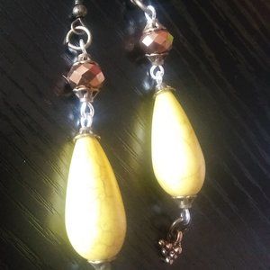 YELLOW HOWLITE GEMSTONE EARRINGS